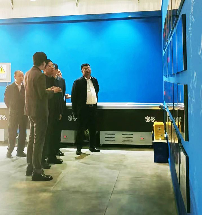 辽宁省政府副省长霍步刚一行来百乐博集团考察调研